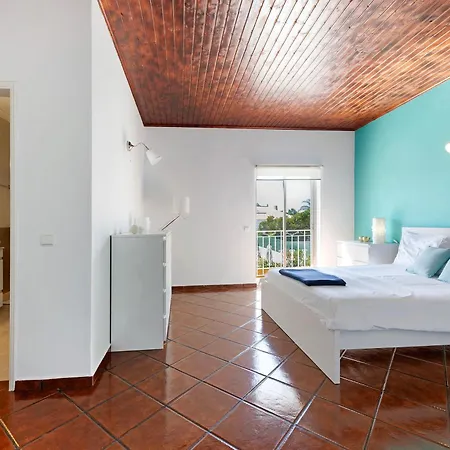 Villa Oliveira *